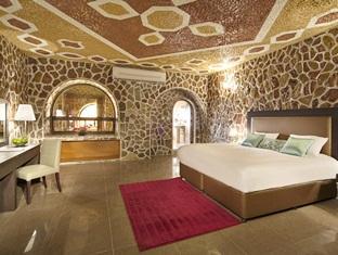 Ewa Mahadha Hotel 4*